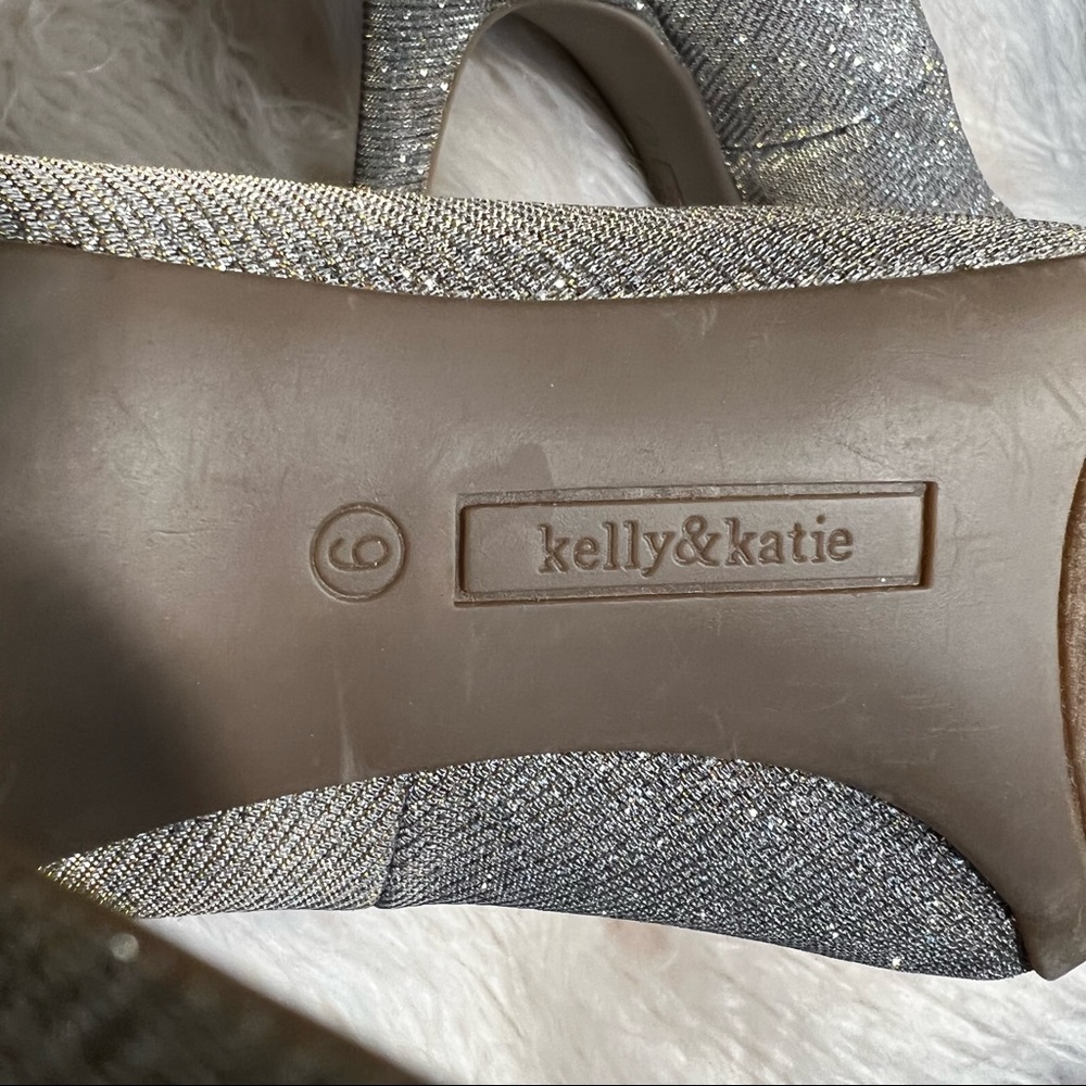 Kelly&Katie Metallic Silver& Gold Special Occasion Shoes - Picture 7 of 7